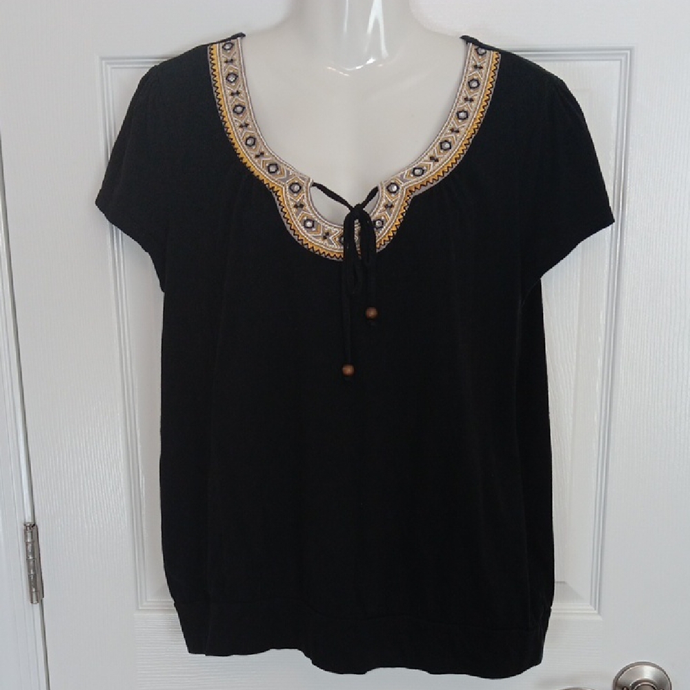 Lena Women's L Black Embroidered Top Short Sleeve Blouse Astec Style